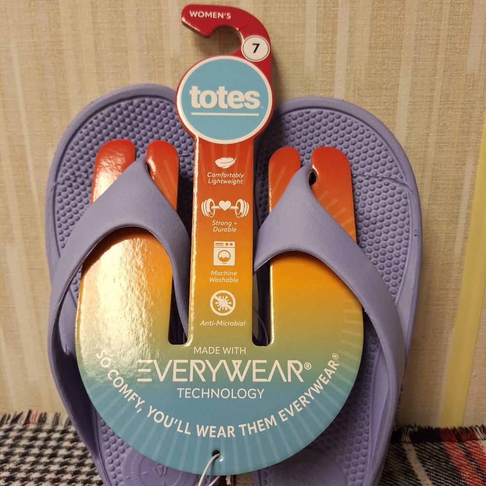 Womens Totes Thong Sandal- Size 7